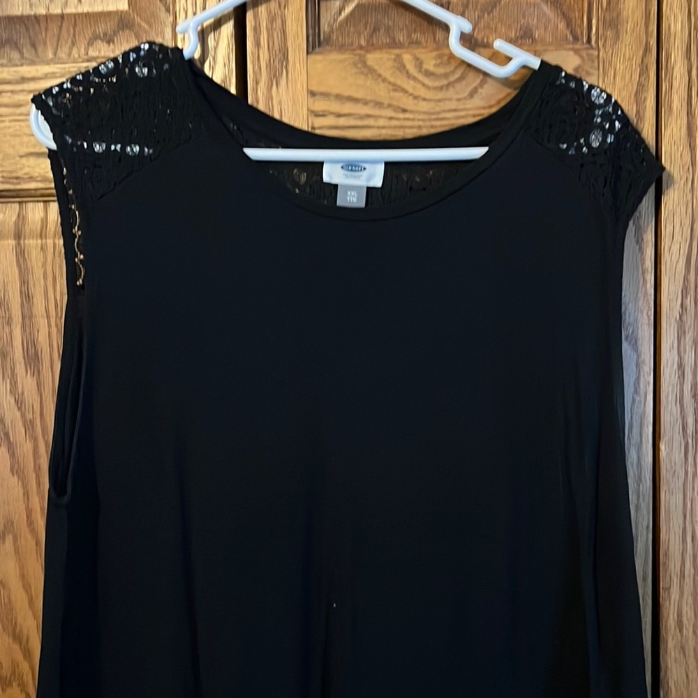 Black Tank
